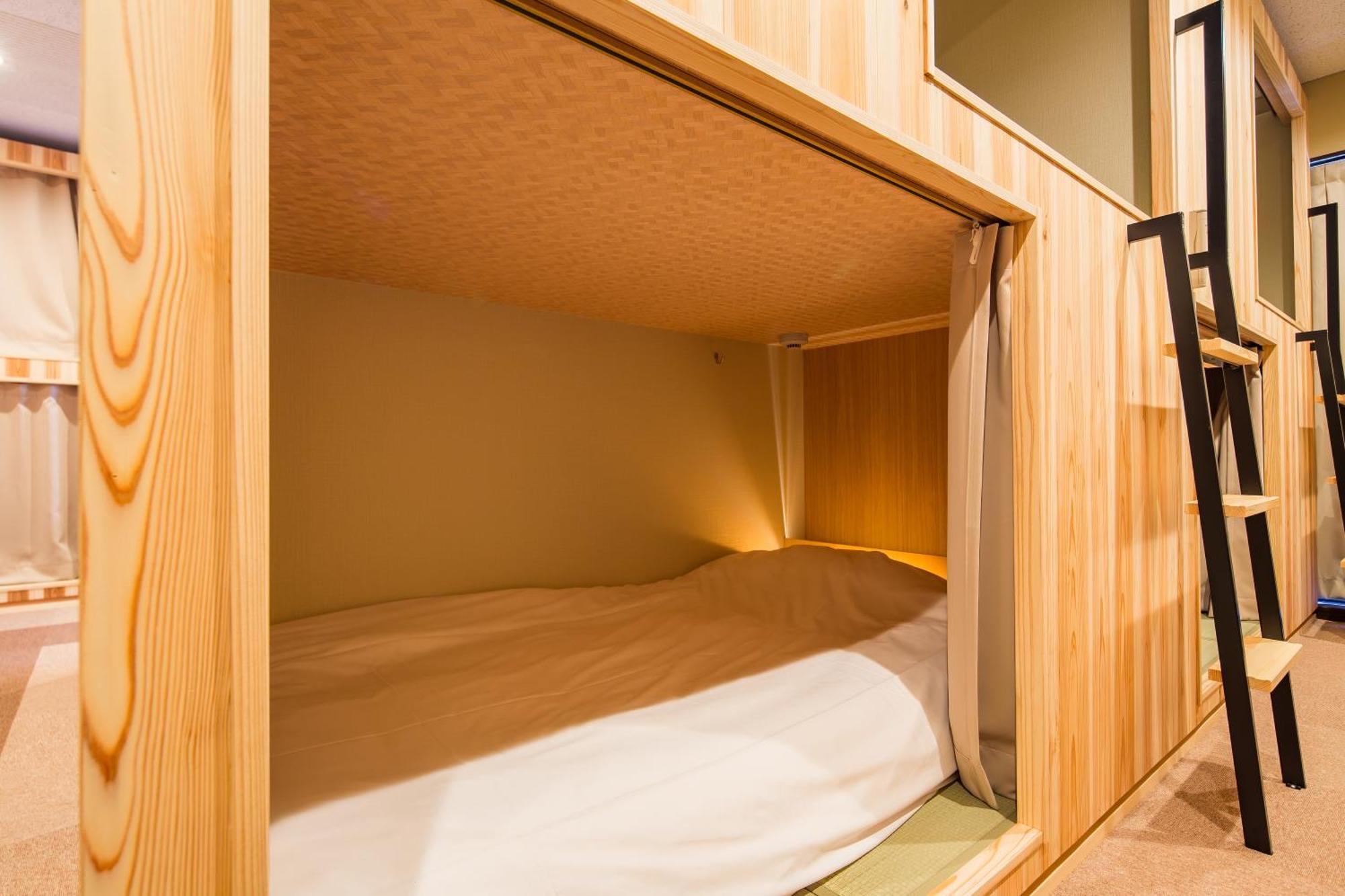 Bunk Bed Mixed Dormitory Room
